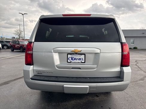 Used 2020 Chevrolet Suburban LT AWD/4WD image 7