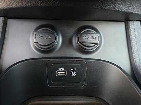 Used 2018 Hyundai Santa Fe Sport image 22