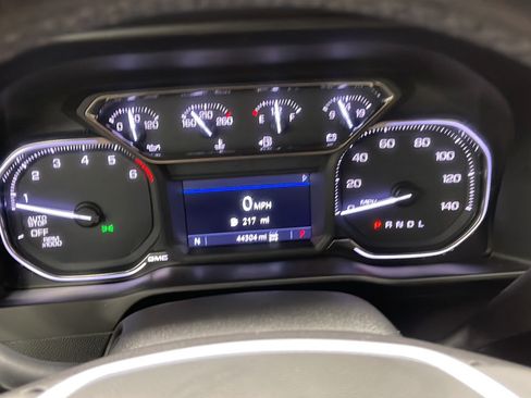 Used 2019 GMC Sierra 1500 SLT w/ SLT Premium Plus Package AWD/4WD image 5