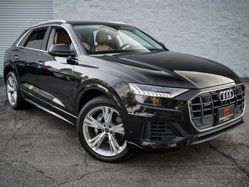 Used 2023 Audi Q8 Premium w/ Convenience Package image 8