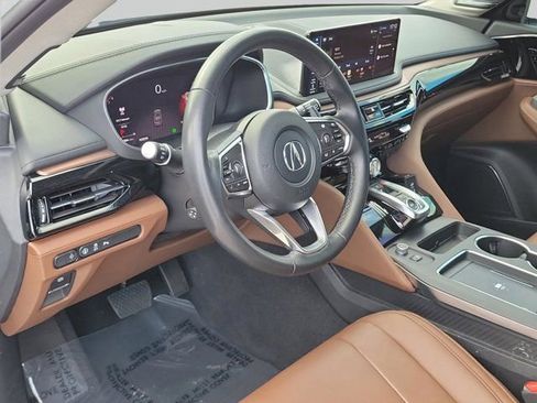 Certified 2025 Acura MDX FWD w/ Technology Package image 7