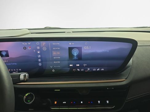 Used 2024 Buick Envision Sport Touring AWD/4WD image 22