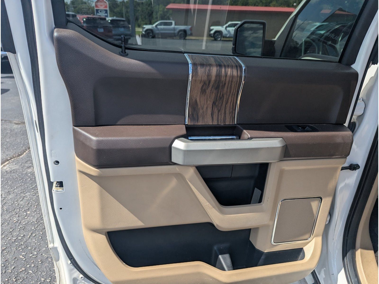 Used 2018 Ford F150 Lariat RWD image 13