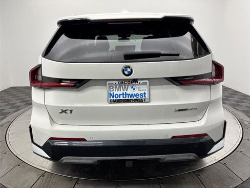 Used 2023 BMW X1 xDrive28i w/ Premium Package image 15