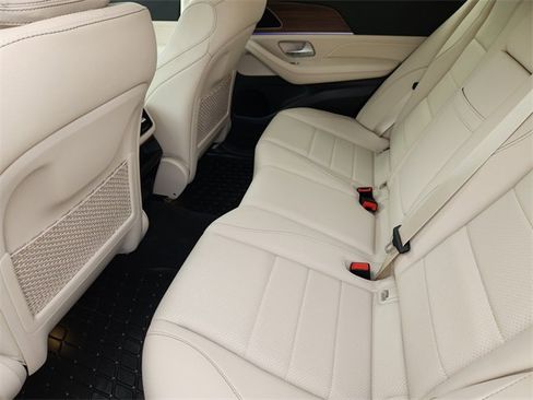 Used 2025 Mercedes-Benz GLE 350 4MATIC image 21