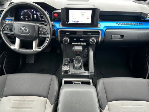 Used 2024 Toyota Tacoma TRD Off-Road image 14