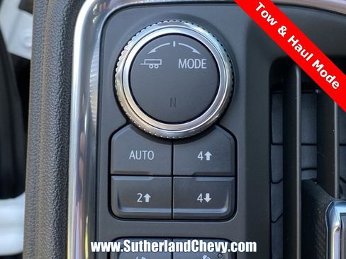 Used 2023 GMC Sierra 2500 Denali w/ Denali Ultimate Package image 32