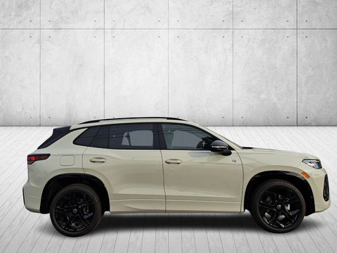 New 2026 Volkswagen Tiguan SE R-Line image 4