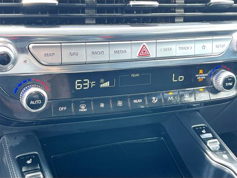 Used 2022 Kia Telluride EX w/ EX Premium Package image 15