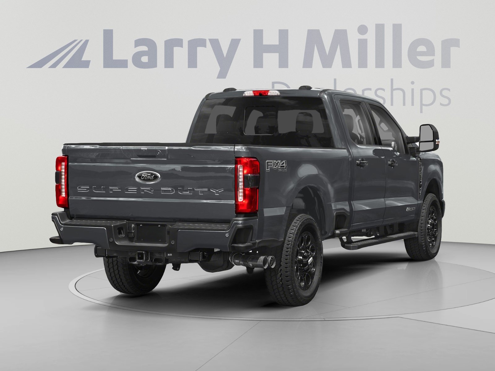 Used 2023 Ford F250 XLT AWD/4WD image 2