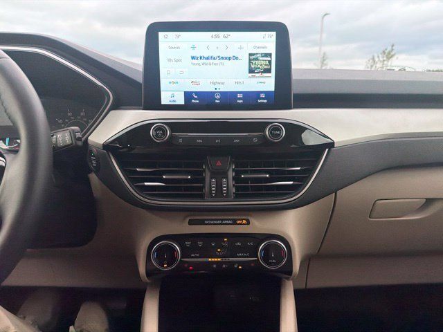 Certified 2022 Ford Escape SEL AWD/4WD image 32