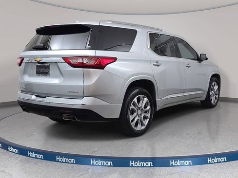 Used 2020 Chevrolet Traverse Premier AWD/4WD image 6