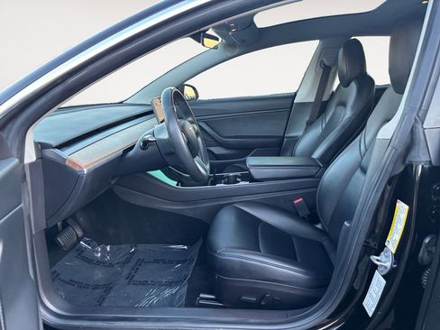 Used 2019 Tesla Model 3 image 16