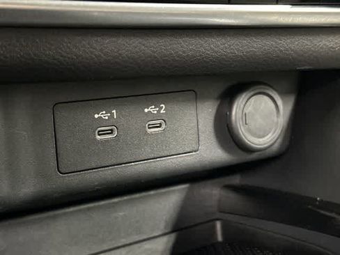 Used 2024 Nissan Rogue SV AWD/4WD image 25