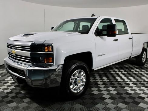 Used 2018 Chevrolet Silverado 3500 W/T w/ WT Fleet Convenience Package image 3