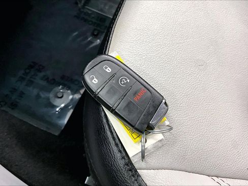 Used 2019 Jeep Compass Limited image 13