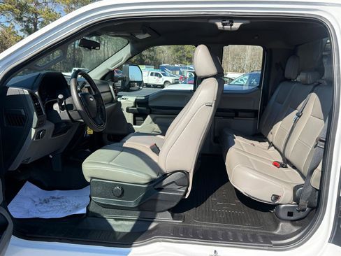 Used 2021 Ford F350 XL w/ Power Equipment Group image 8