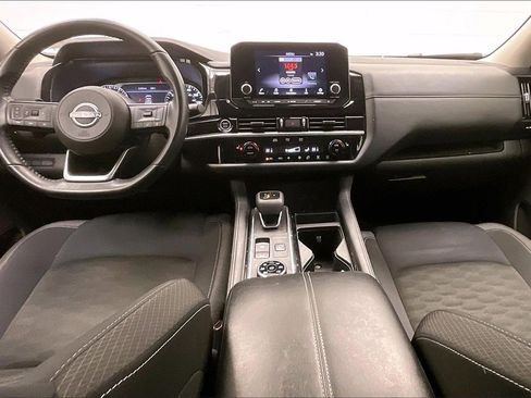 Certified 2024 Nissan Pathfinder SV image 11