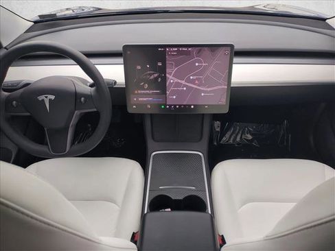Used 2021 Tesla Model 3 Long Range image 17
