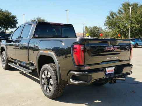 New 2025 GMC Sierra 2500 Denali w/ Denali Reserve Package image 13
