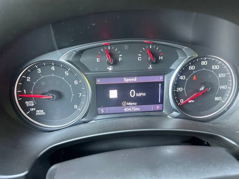 Used 2022 GMC Terrain SLE w/ Driver Convenience Package FWD image 18