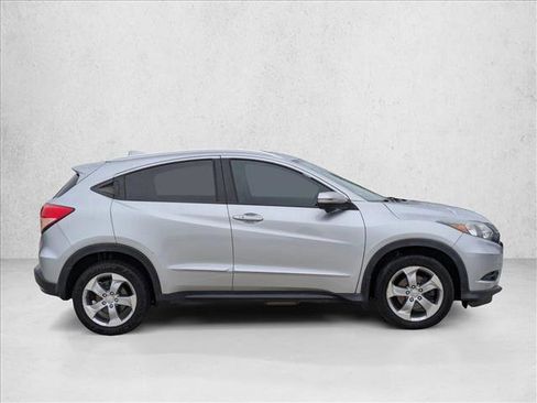Used 2017 Honda HR-V EX-L image 4