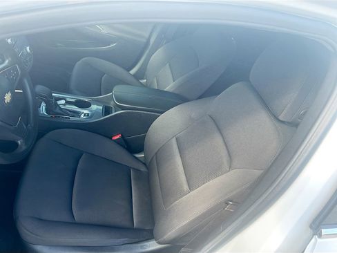 Used 2024 Chevrolet Malibu LT FWD image 18