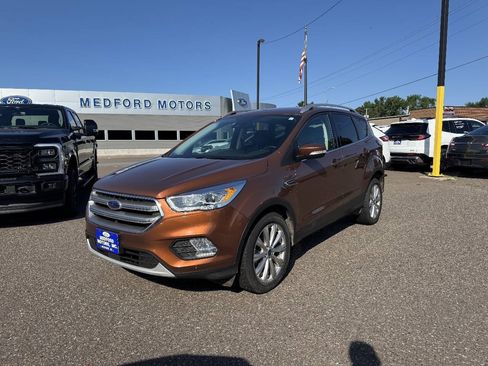 Used 2017 Ford Escape Titanium w/ Equipment Group 301A AWD/4WD image 2