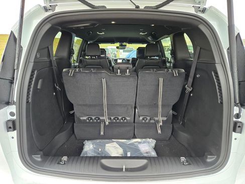 New 2026 Chrysler Pacifica Select AWD/4WD image 30
