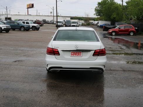 Used 2014 Mercedes-Benz E 350 Sedan image 4