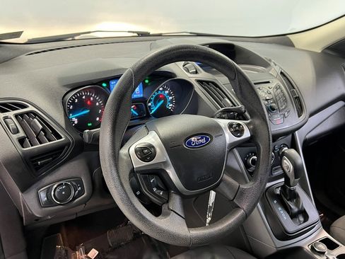 Used 2015 Ford Escape S image 25