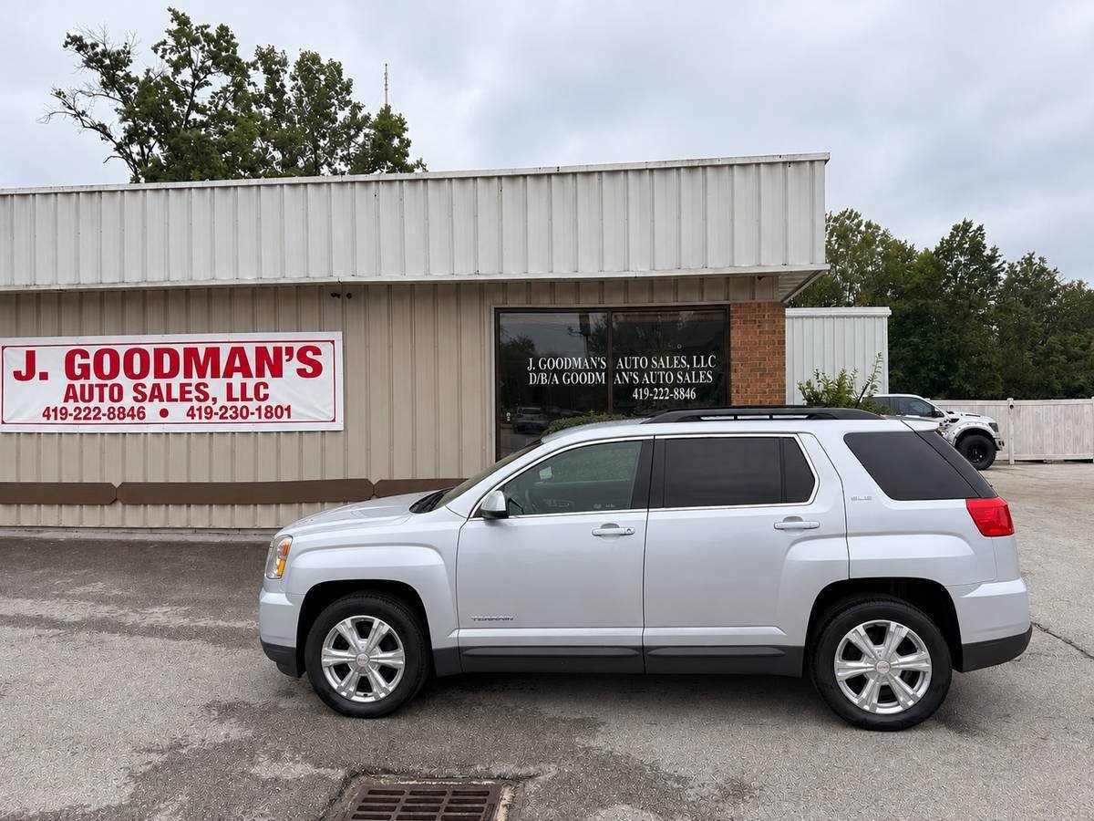 Used 2017 GMC Terrain SLE w/ Convenience Package FWD image 1