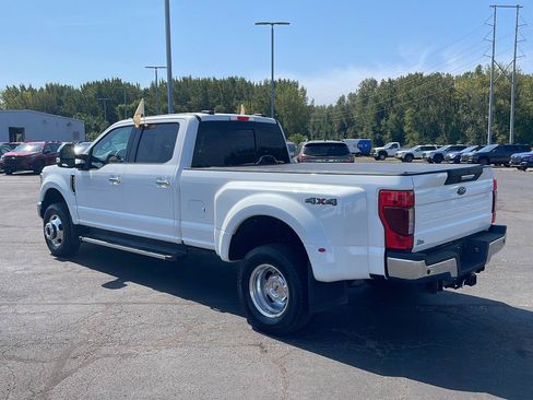 Certified 2022 Ford F350 Lariat w/ Chrome Package AWD/4WD image 3