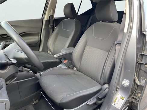 Used 2022 Nissan Kicks S image 13