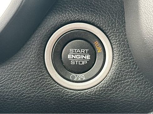 Used 2024 RAM 2500 Big Horn w/ Off Road Package AWD/4WD image 28
