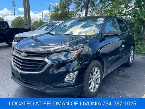 Used 2020 Chevrolet Equinox LS w/ LS Convenience Package FWD image 1