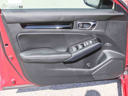 Certified 2025 Honda Civic Sport Touring image 22