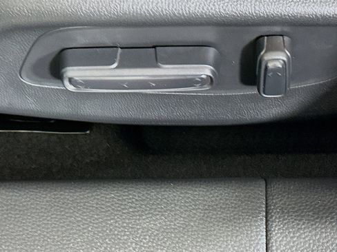 Used 2025 Honda Civic Sport image 13