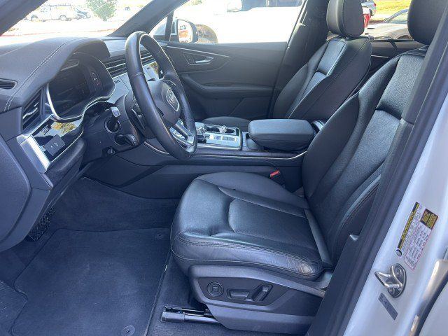 Used 2023 Audi Q7 2.0T Premium Plus w/ Premium Plus Package AWD/4WD image 12