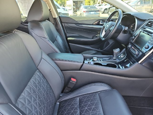 Used 2020 Nissan Maxima Platinum w/ Sport Mat Group FWD image 10
