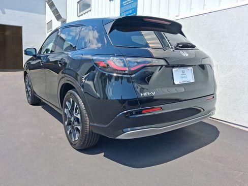 Used 2027 Honda HR-V EX-L image 3