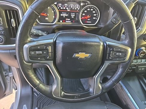 Used 2020 Chevrolet Silverado 3500 LTZ w/ LTZ Premium Package image 32