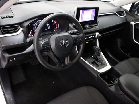 Used 2025 Toyota RAV4 XLE w/ Convenience Package FWD image 13