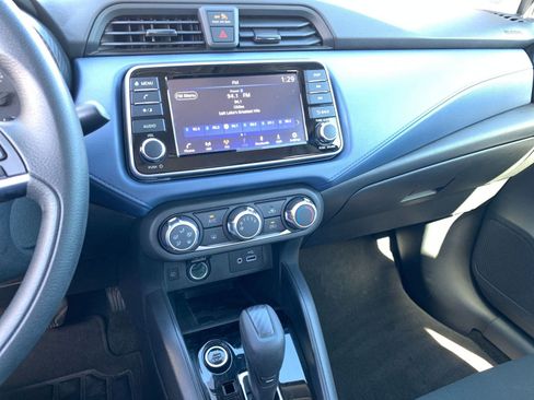 Used 2025 Nissan Versa SV image 17