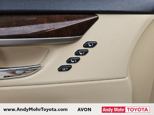 Used 2014 Lexus ES 350 w/ Premium Package FWD image 13