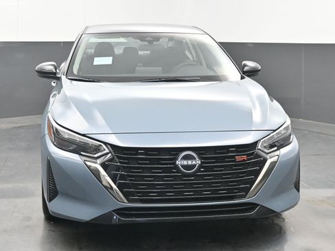 New 2025 Nissan Sentra SR image 2