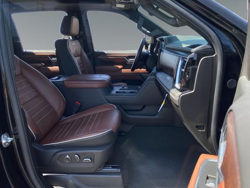 Used 2025 GMC Sierra 2500 Denali Ultimate AWD/4WD image 15