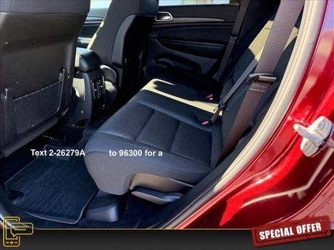 Used 2021 Jeep Grand Cherokee Laredo image 14