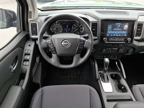 Certified 2023 Nissan Frontier SV w/ SV Convenience Package AWD/4WD image 13