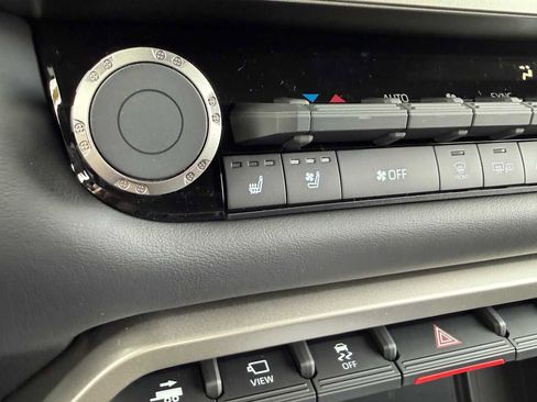 New 2026 Toyota Tundra Platinum AWD/4WD image 20